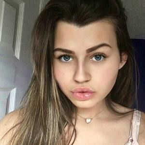 Meet your Posher, Destiny